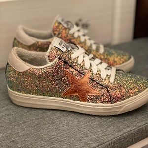 Meline sparkly sneakers.  Glitter top sneakers. Size 36